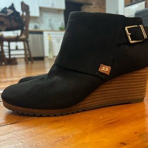 Dr Scholls Black Wedge Ankle Boot - Size 7, never worn